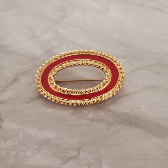 💖 Vintage 1980s 80s Monet Red Enamel Gold Classic Brooch Pin 💖 - Picture 1 of 5